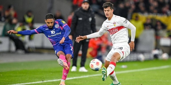 2-1逆转,29岁拜仁旧将发威:率队反超多特蒙德,逼近德甲前二